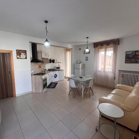Good House- Ampio Appartamento Vicino Al Mare Rimini Buitenkant foto