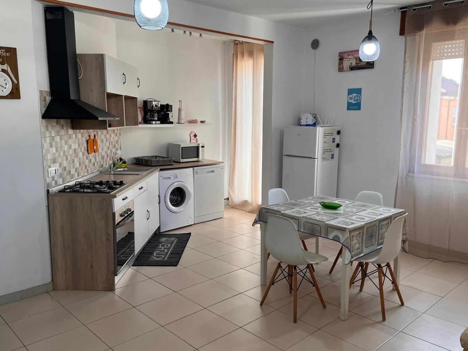 Good House- Ampio Appartamento Vicino Al Mare Rimini Buitenkant foto